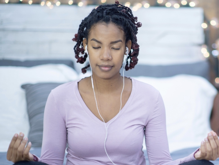 black women meditating