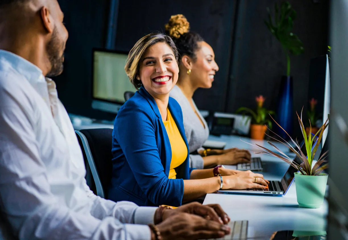 Reach custom audiences for strategic work with real-time visibility and clear delivery